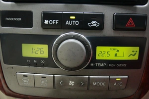 Минивэн Toyota Ipsum 2001 года, 768000 рублей, Солонцы