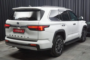 Внедорожник Toyota Sequoia 2023 года, 10000000 рублей, Красноярск