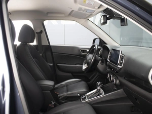 Внедорожник Hyundai Venue 2020 года, 2070777 рублей, Омск