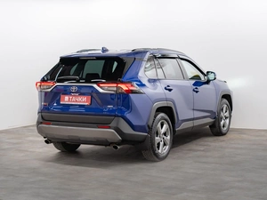 Внедорожник Toyota RAV4 2022 года, 3700000 рублей, Красноярск