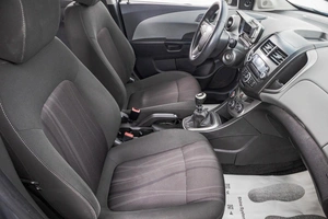 Седан Chevrolet Aveo 2014 года, 549000 рублей, Барнаул