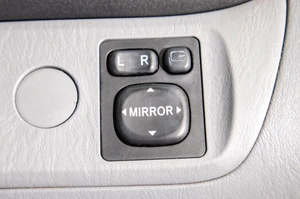 Внедорожник Toyota RAV4 2000 года, 649000 рублей, Барнаул