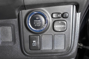 Минивэн Toyota Wish 2011 года, 1399000 рублей, Барнаул