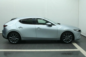 Хетчбэк Mazda 3 2020 года, 1910000 рублей, Красноярск