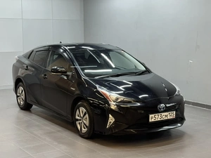 Лифтбек Toyota Prius 2016 года, 1897000 рублей, Красноярск
