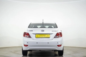 Седан Hyundai Solaris 2013 года, 999000 рублей, Оренбург