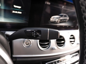 Седан Mercedes-benz E-класс 2020 года, 2339000 рублей, Саратов