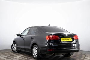 Седан Volkswagen Jetta 2012 года, 849000 рублей, Пермь