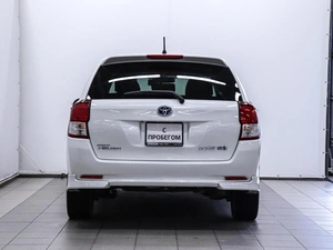 Универсал Toyota Corolla Fielder 2013 года, 1250000 рублей, Красноярск