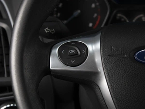 Универсал Ford Focus 2012 года, 810000 рублей, Омск