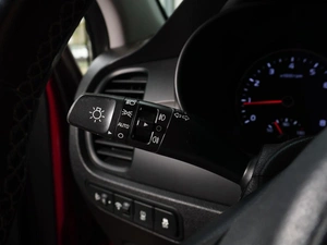 Хетчбэк Kia Rio X-Line 2019 года, 1725111 рублей, Тверь
