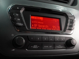 Седан Kia Rio 2012 года, 899000 рублей, Воронеж