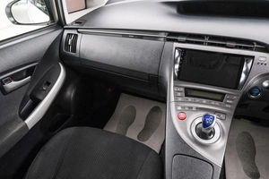 Лифтбек Toyota Prius 2012 года, 1199000 рублей, Красноярск