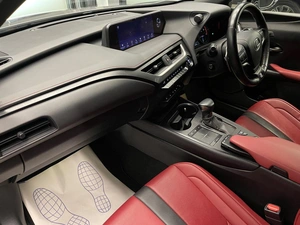 Внедорожник Lexus UX 2019 года, 3100000 рублей, Красноярск