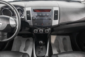 Внедорожник Mitsubishi Outlander 2011 года, 1249000 рублей, Барнаул