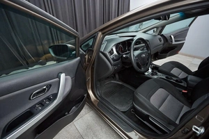 Хетчбэк Kia Ceed 2017 года, 1377000 рублей, Красноярск