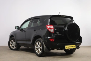 Внедорожник Toyota RAV4 2010 года, 1289000 рублей, Новосибирск