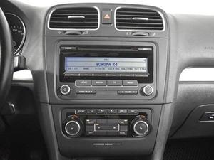 Хетчбэк Volkswagen Golf 2011 года, 730100 рублей, Казань