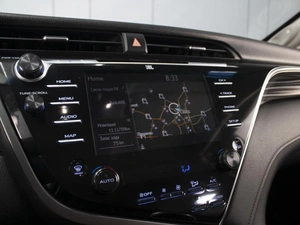 Седан Toyota Camry 2018 года, 2870000 рублей, Омск