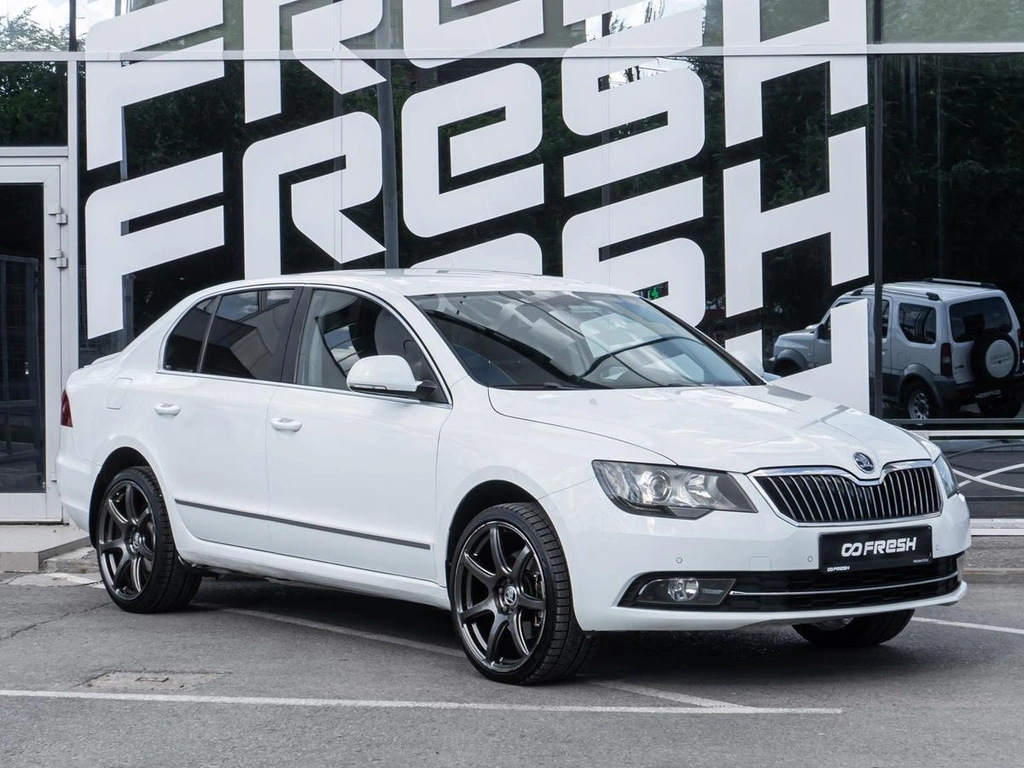 Лифтбек Skoda Superb 2014 года, 1040000 рублей, Волгоград