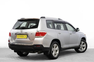 Внедорожник Toyota Highlander 2013 года, 2139000 рублей, Барнаул