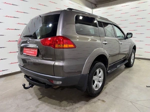 Внедорожник Mitsubishi Pajero 2011 года, 1440000 рублей, Красноярск