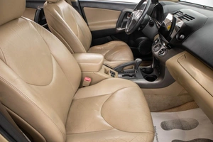 Внедорожник Toyota RAV4 2010 года, 1389000 рублей, Барнаул