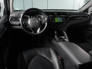 Седан Toyota Camry 2020 года, 3199000 рублей, Красный Пахарь