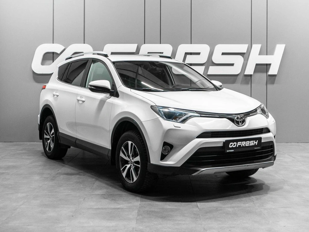 Внедорожник Toyota RAV4 2017 года, 2769000 рублей, Тюмень
