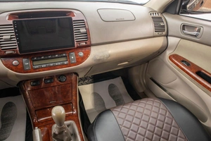 Седан Toyota Camry 2005 года, 1039000 рублей, Барнаул