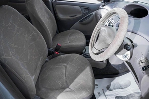 Седан Toyota Platz 2000 года, 349000 рублей, Барнаул