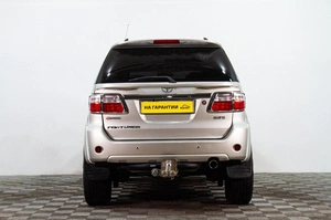 Внедорожник Toyota Fortuner 2010 года, 2609000 рублей, Сургут