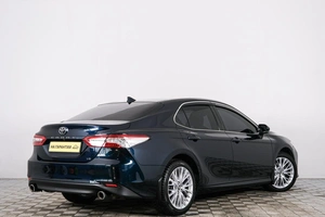 Седан Toyota Camry 2018 года, 3349000 рублей, Красноярск