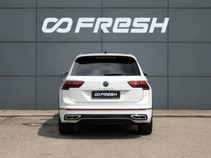 Внедорожник Volkswagen Tiguan 2021 года, 3650000 рублей, Краснодар