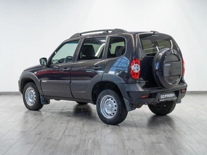 Внедорожник Chevrolet Niva 2016 года, 549000 рублей, Саратов