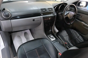 Седан Mazda Axela 2008 года, 719000 рублей, Омск