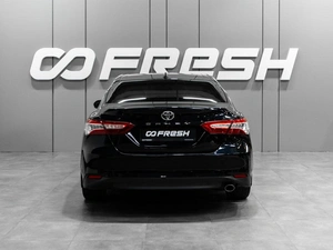 Седан Toyota Camry 2018 года, 2749000 рублей, Тюмень
