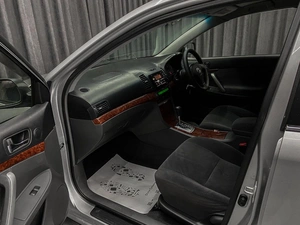 Седан Toyota Premio 2005 года, 699000 рублей, Красноярск