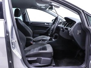 Универсал Volkswagen Golf 2015 года, 1300000 рублей, Красноярск