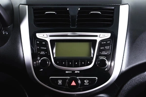 Седан Hyundai Solaris 2013 года, 659000 рублей, Пермь