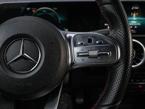 Хетчбэк Mercedes-benz A-класс 2018 года, 2199000 рублей, Кирилловка