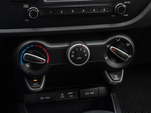 Седан Kia Rio 2017 года, 1430000 рублей, Краснодар