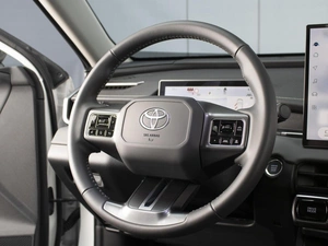 Внедорожник Toyota RAV4 2026 года, 4600000 рублей, Омск