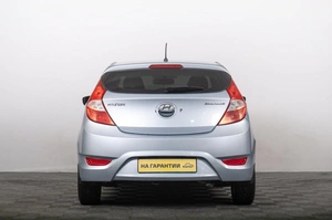 Хетчбэк Hyundai Solaris 2011 года, 689000 рублей, Томск