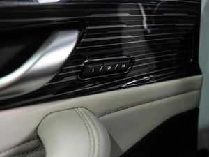 Внедорожник Geely Monjaro 2023 года, 3368500 рублей, Волгоград