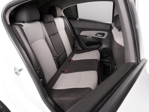 Седан Chevrolet Cruze 2013 года, 819000 рублей, Красный Пахарь