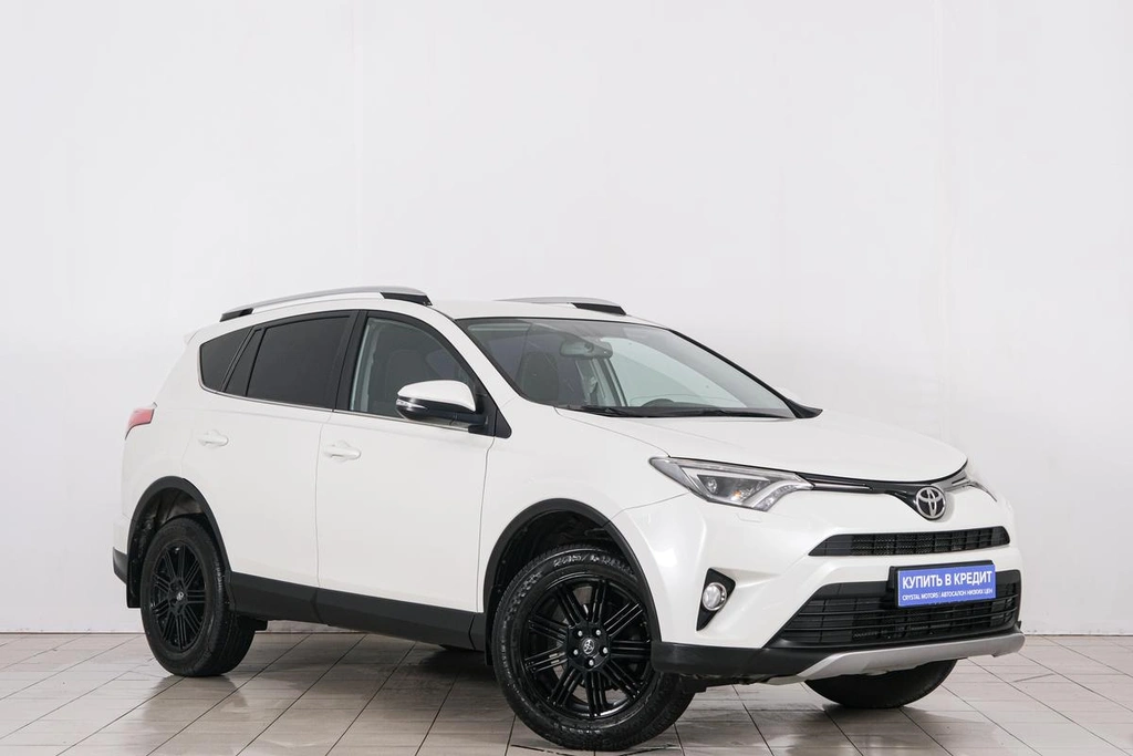Внедорожник Toyota RAV4 2017 года, 3189000 рублей, Красноярск
