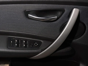 Хетчбэк BMW 1 серия 2010 года, 999999 рублей, Тверь