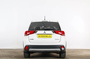 Внедорожник Mitsubishi Outlander 2016 года, 1739000 рублей, Тюмень
