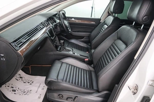 Седан Volkswagen Passat 2016 года, 1639000 рублей, Красноярск